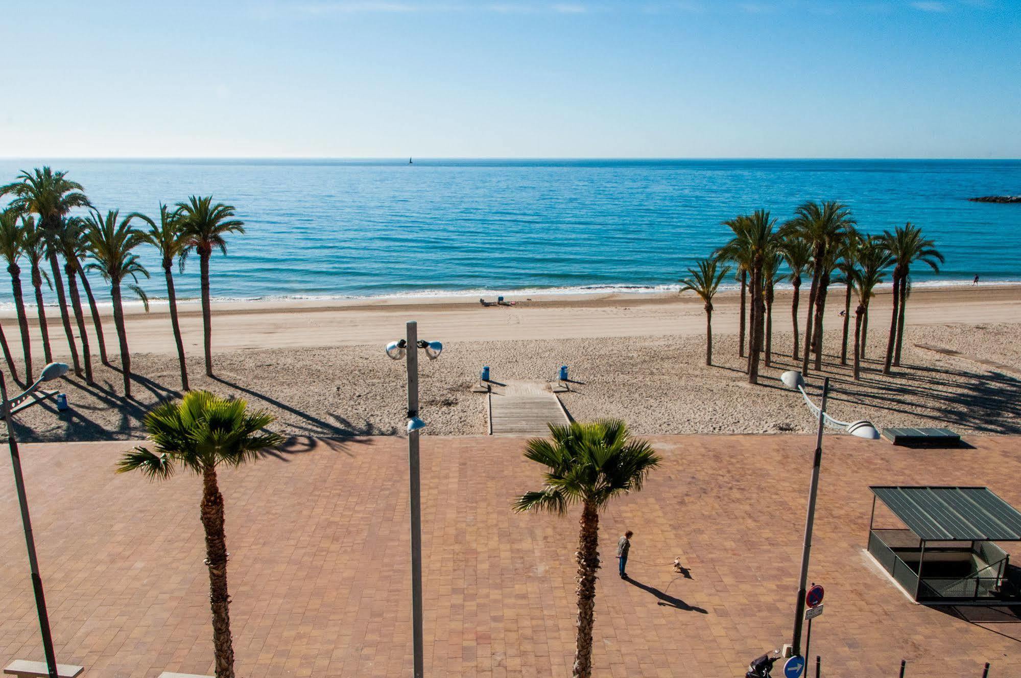 דירות ויאחויוסה Hb Costablanca Apartamientos Junto Al Mar מראה חיצוני תמונה